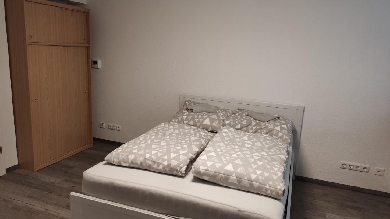 Schoene Zentrale Zimmer In Wilhelmshaven Exterior foto